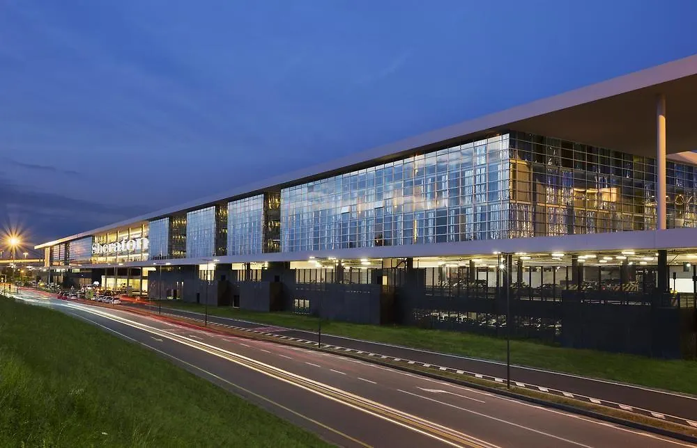 Sheraton Milan Malpensa Airport Hotel & Conference Centre Ferno