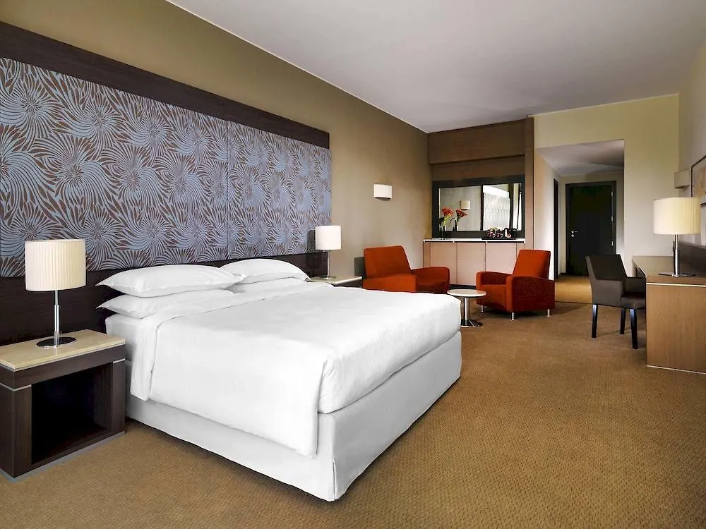 Sheraton Milan Malpensa Airport Hotel & Conference Centre Ferno