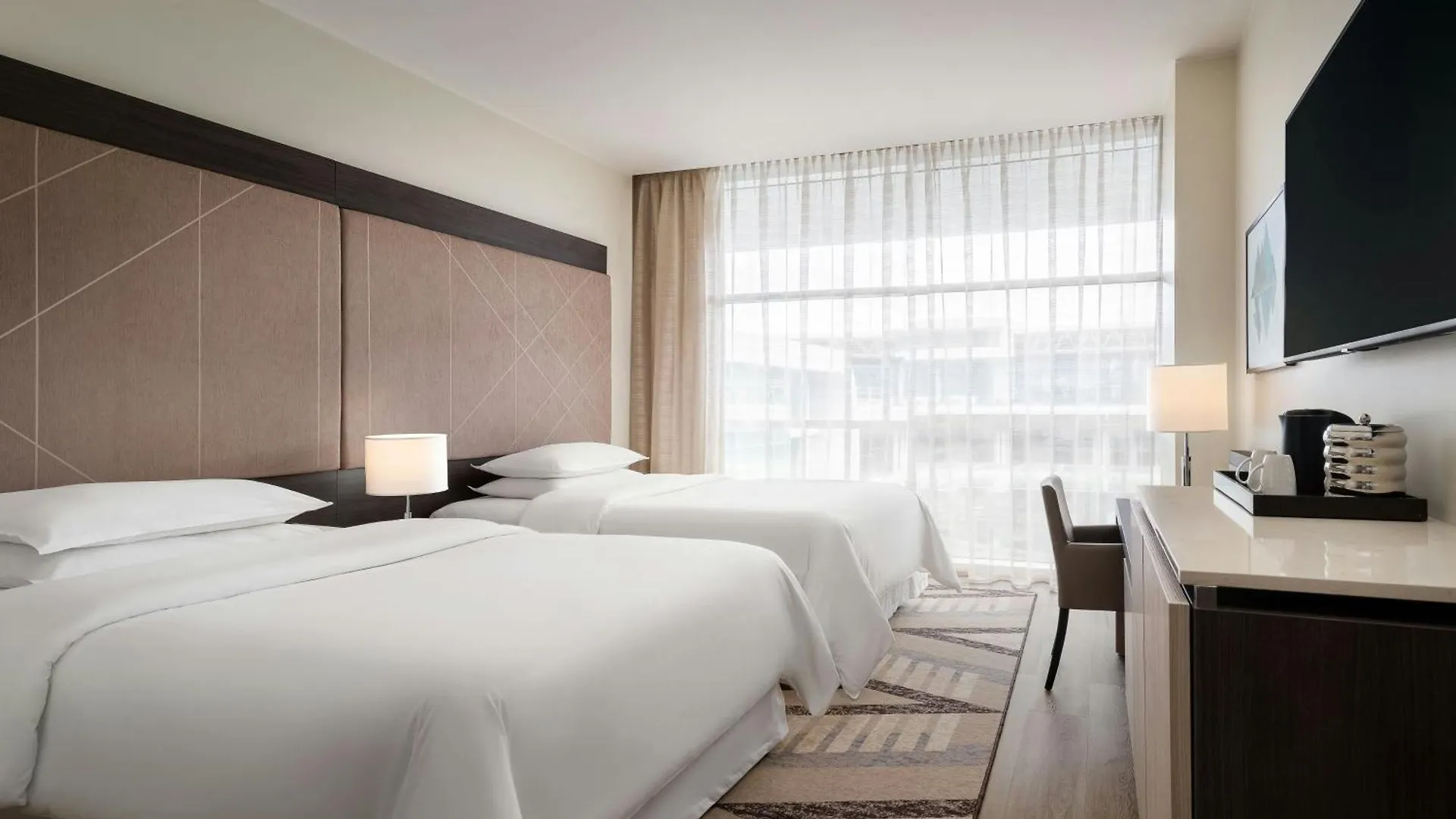 Sheraton Milan Malpensa Airport Hotel & Conference Centre Ferno