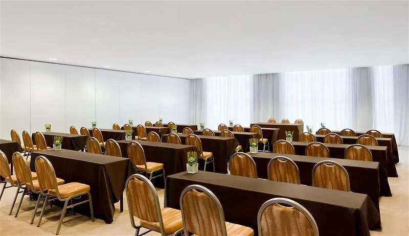 Sheraton Milan Malpensa Airport Hotel & Conference Centre Ferno