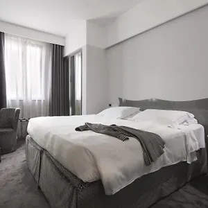 بيرنا 4* ميلان