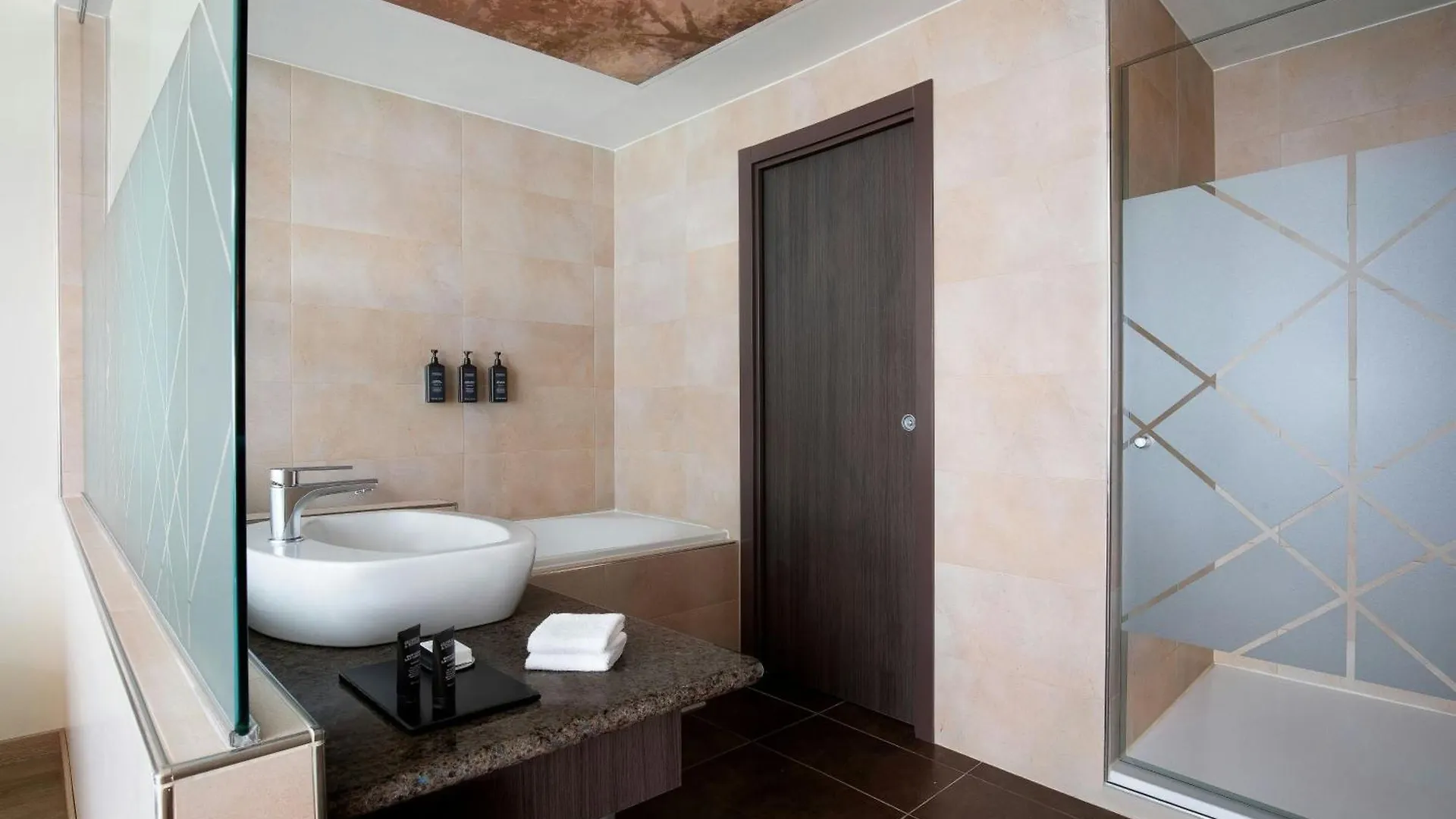 Sheraton Milan Malpensa Airport Hotel & Conference Centre Ferno 4*,  Italy