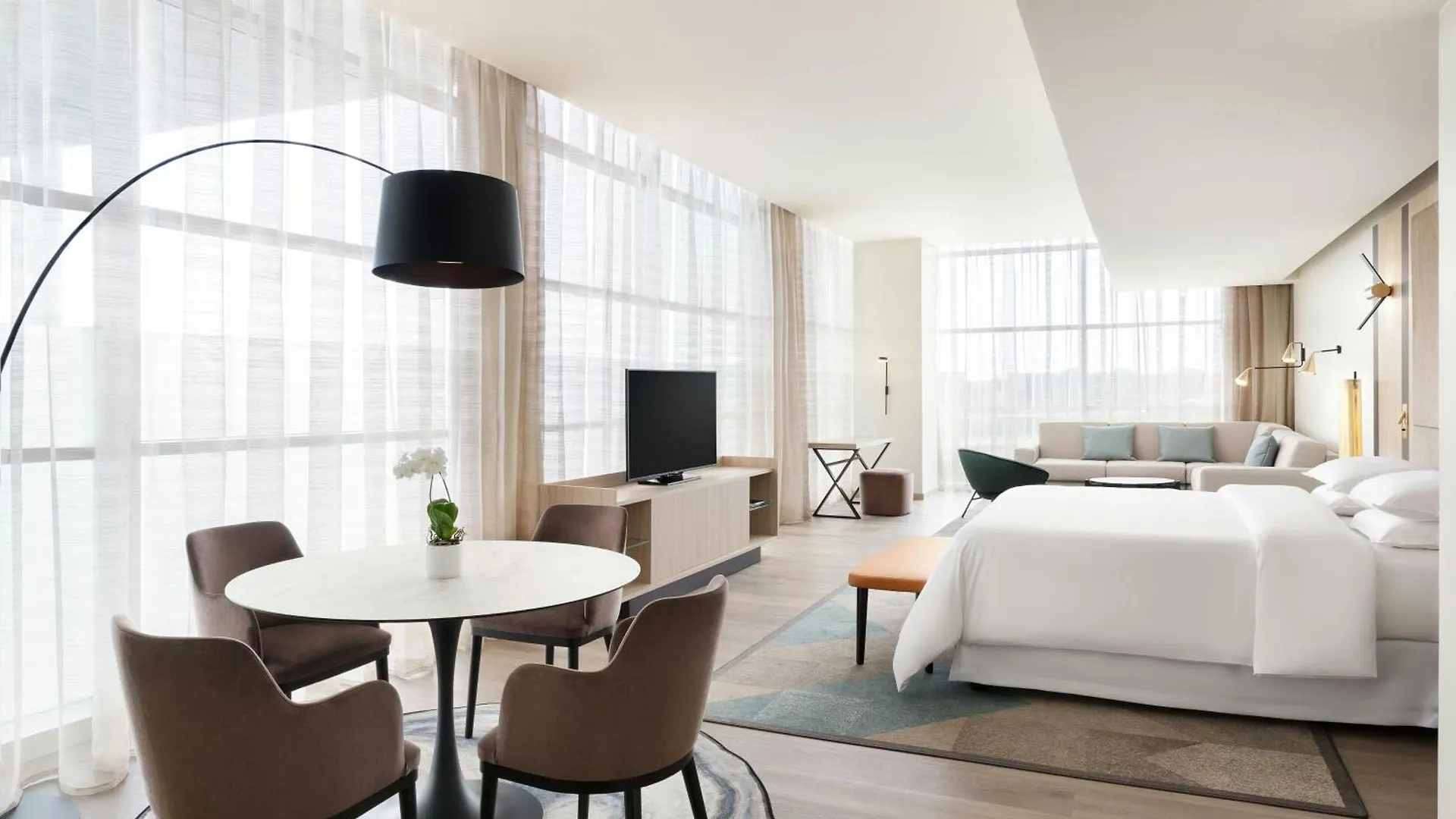 ****  Sheraton Milan Malpensa Airport Hotel & Conference Centre Ferno Italia