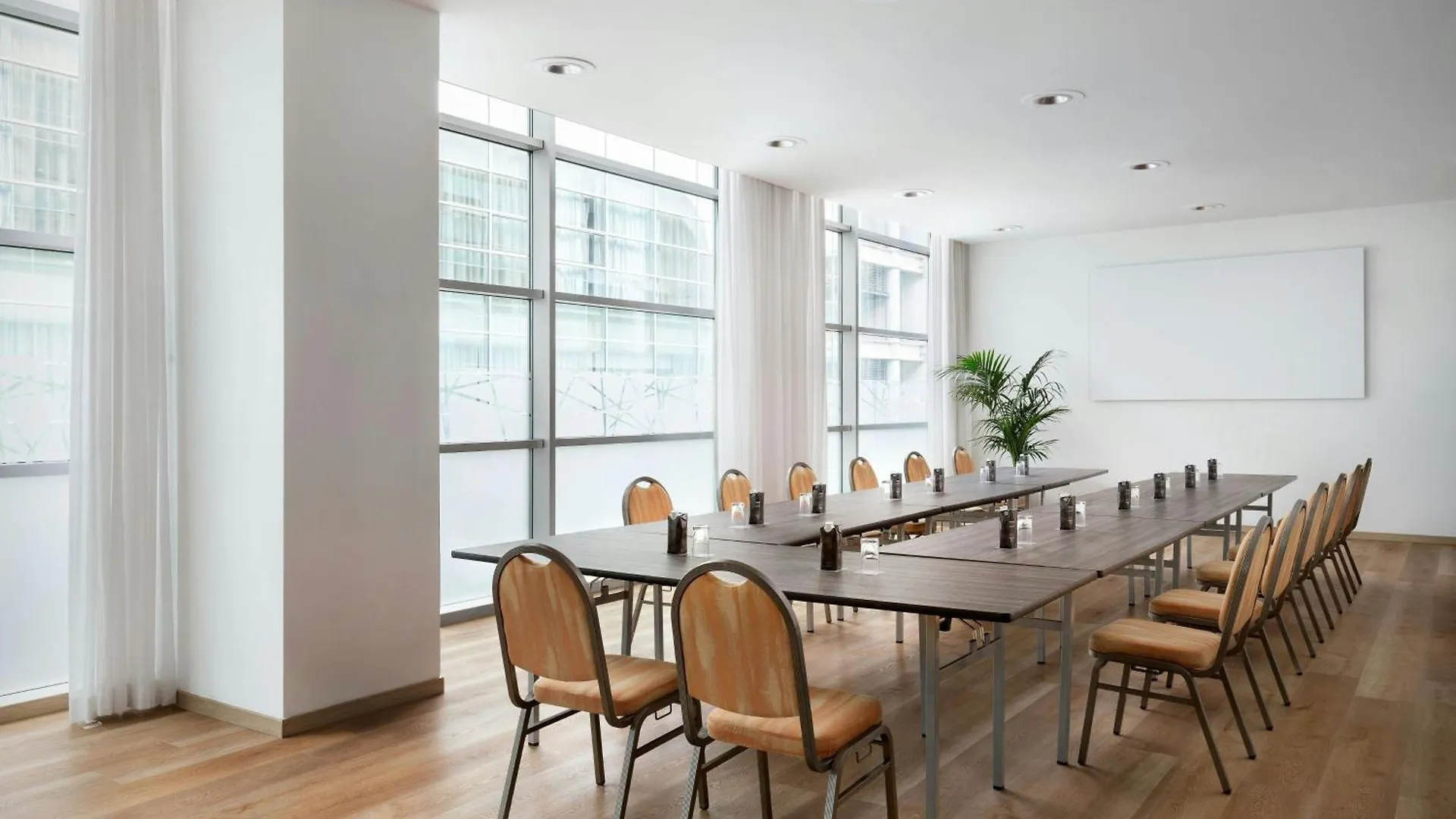 Sheraton Milan Malpensa Airport Hotel & Conference Centre Ferno