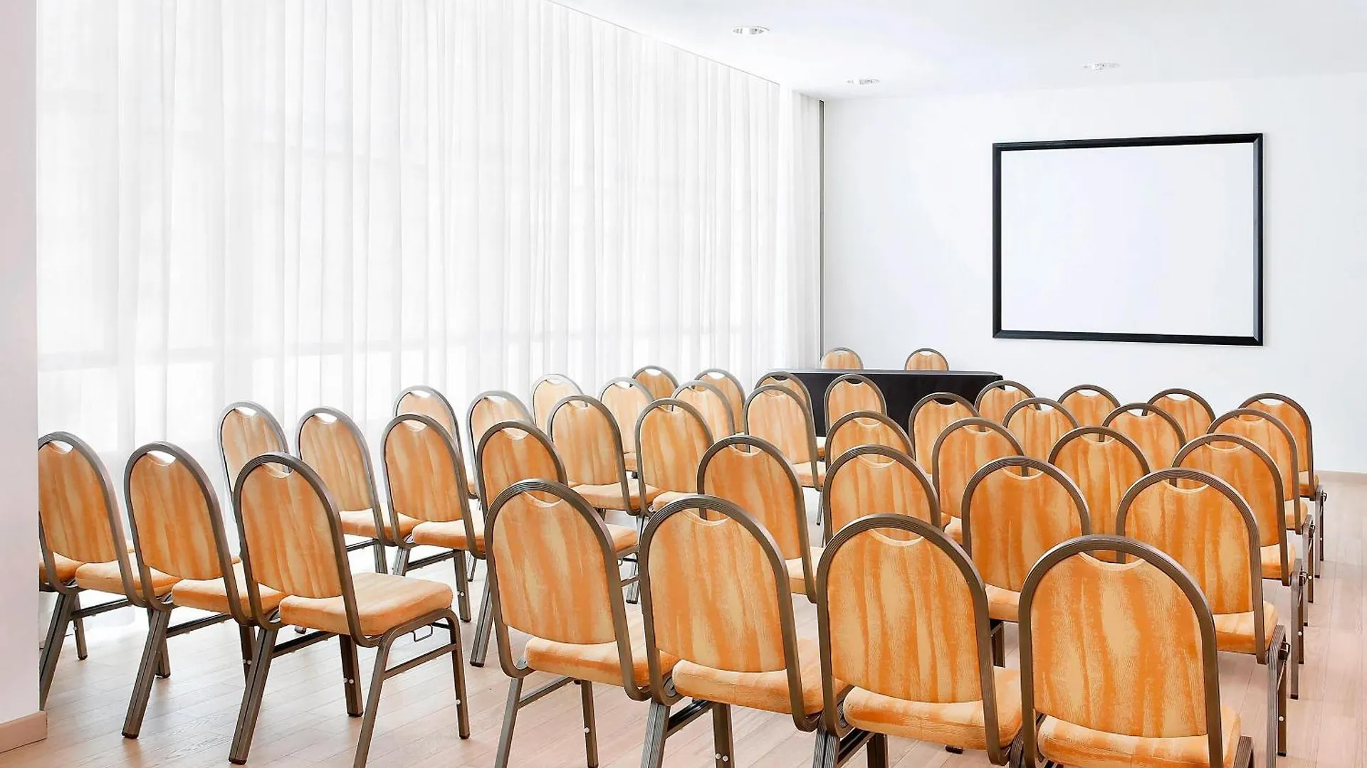 Sheraton Milan Malpensa Airport Hotel & Conference Centre Ferno 4*,  Italia
