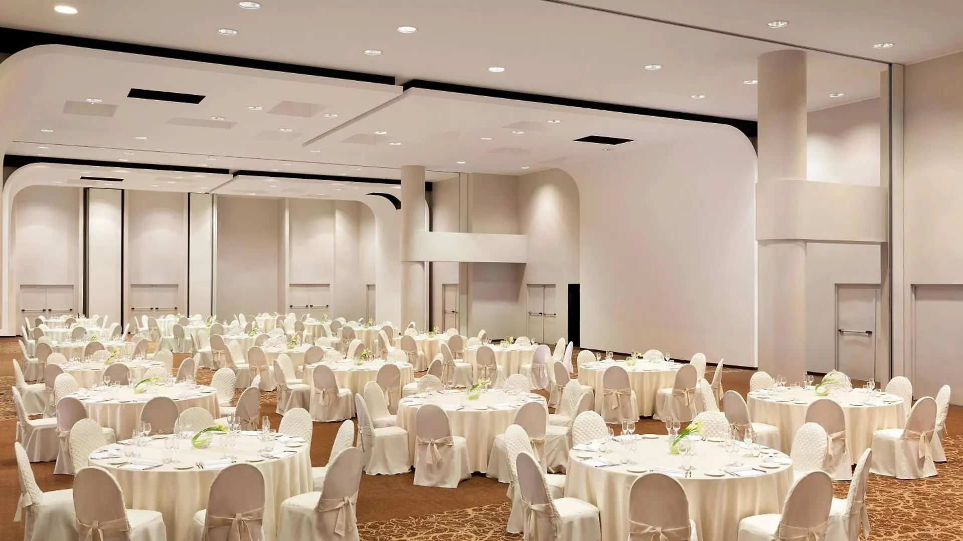 Sheraton Milan Malpensa Airport Hotel & Conference Centre Ferno
