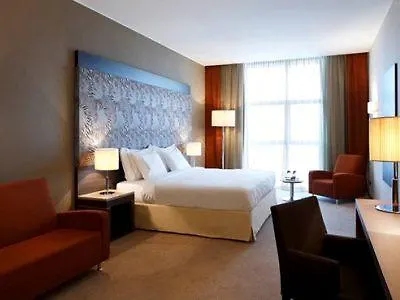 Sheraton Milan Malpensa Airport Hotel & Conference Centre Ferno 4*,